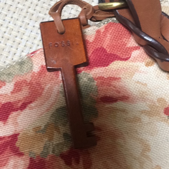 Beautiful FOSSIL natural leather, material purse - Picture 5 of 7